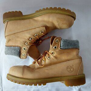 TIMBERLAND Classic Boots Size 4 US - Great Solid Condition Like New Soles!